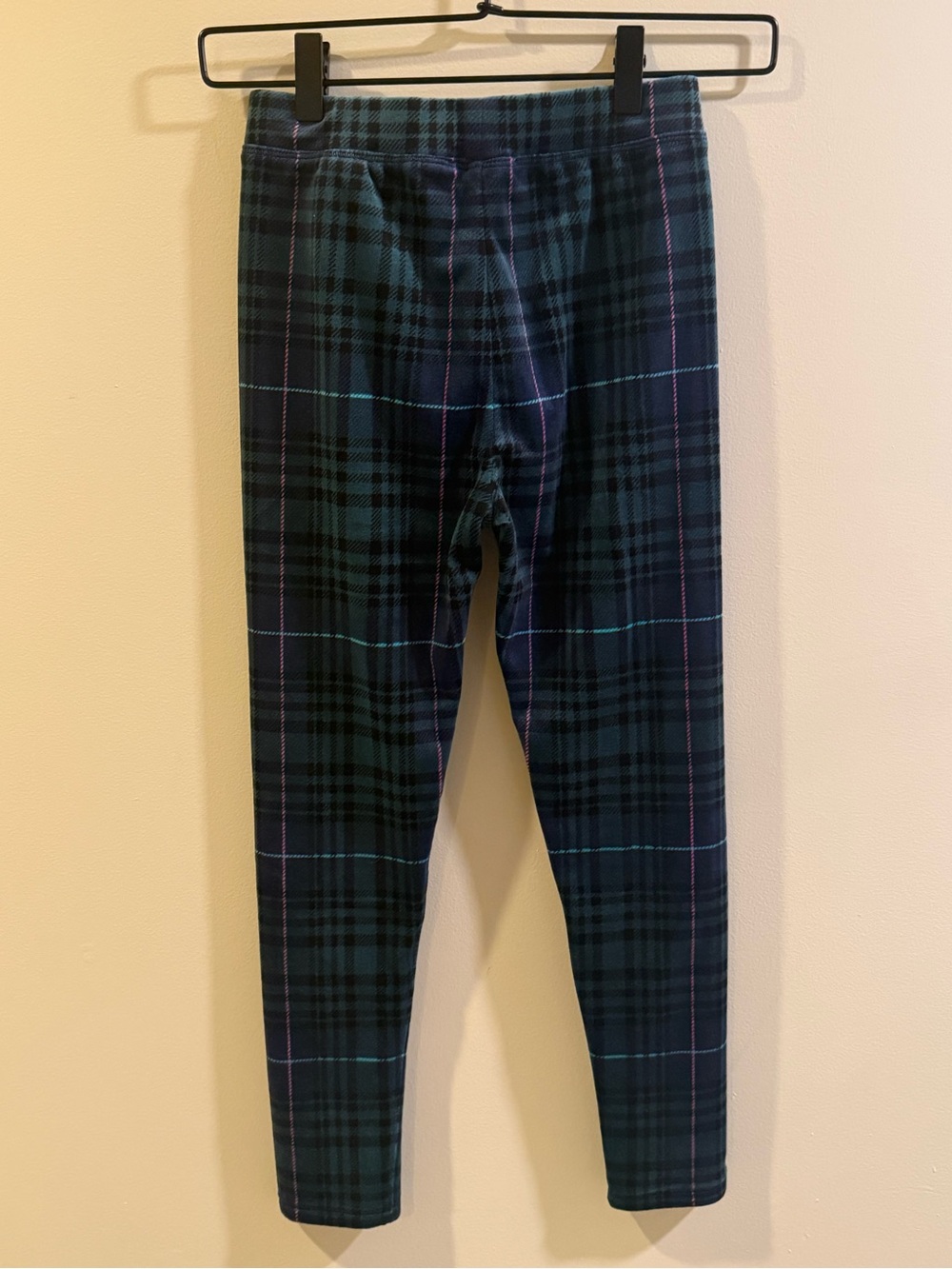 Vineyard Vines Green Plaid Fleece Leggings - Picture 2 of 4